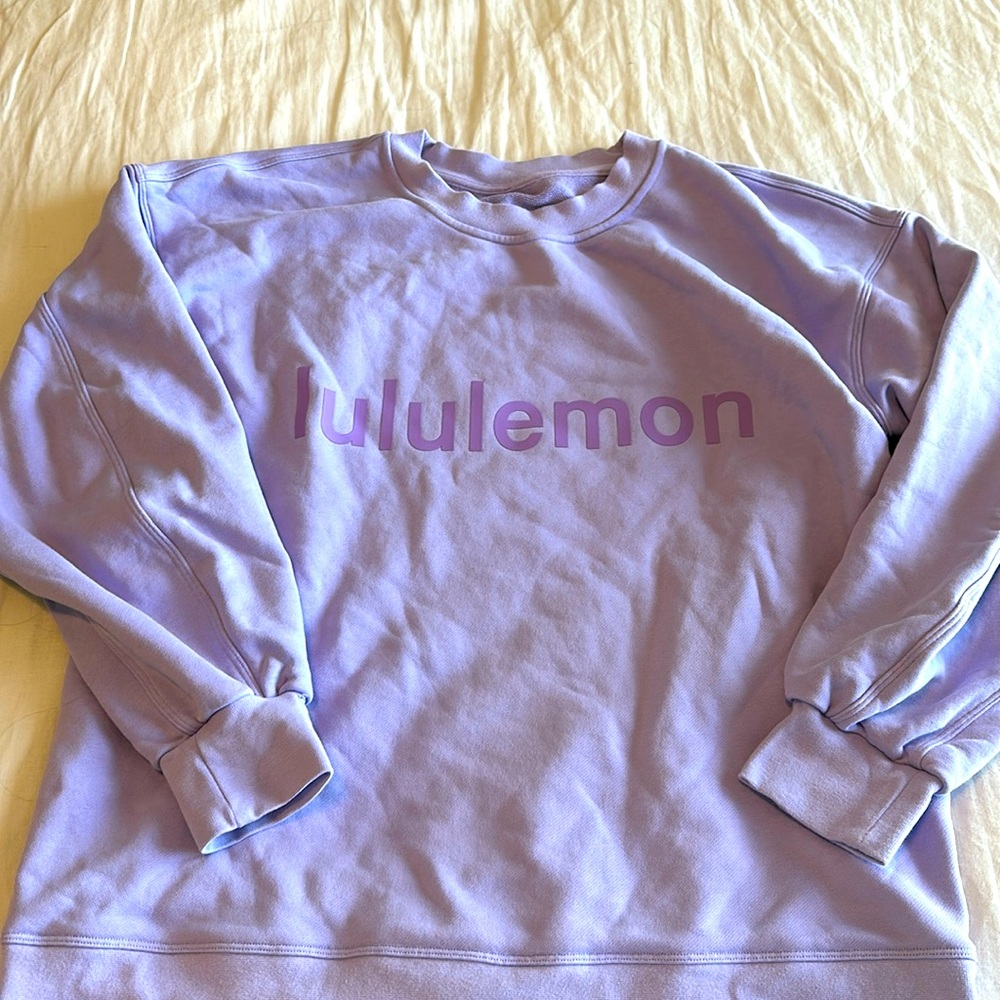 Lululemon perfectly oversized crew